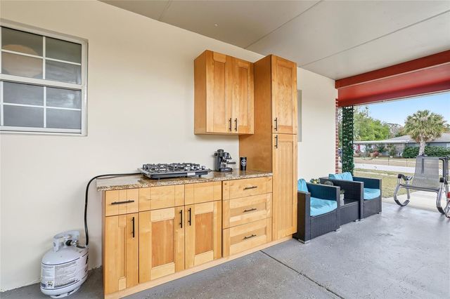 9402 N NEWPORT AVENUE, Tampa, FL 33612