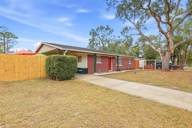 9402 N NEWPORT AVENUE, Tampa, FL 33612