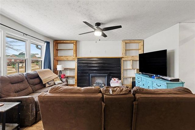 221 Rome Street, Temple, GA 30179