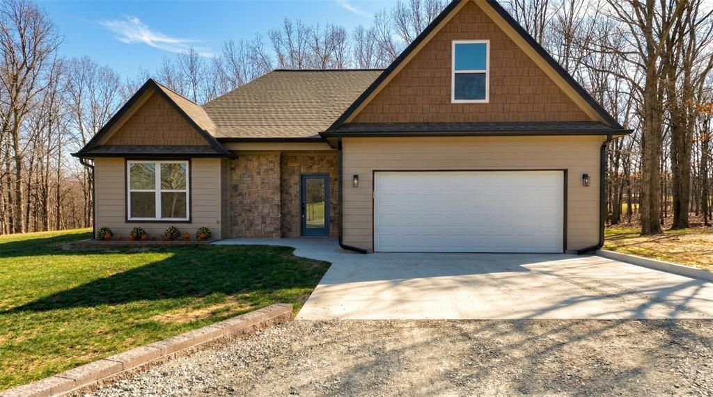 Image 1 of property listing at 17092 County Road 3544, Ada, OK 74820