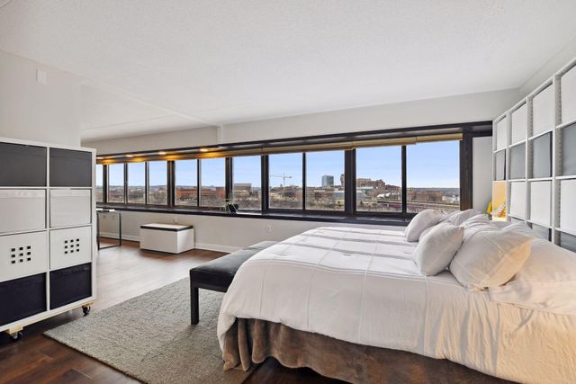 1920 S 1st Street 906, Minneapolis, MN 55454