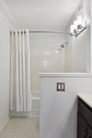 1920 S 1st Street 906, Minneapolis, MN 55454