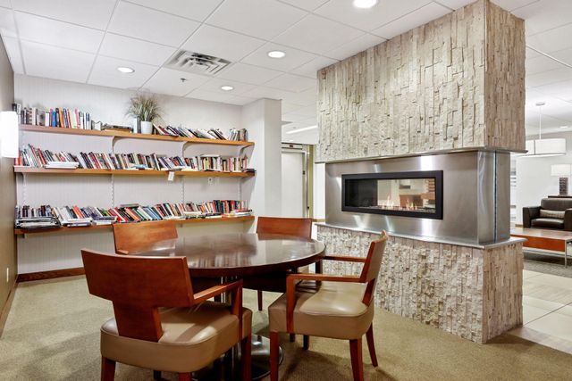 1920 S 1st Street 906, Minneapolis, MN 55454