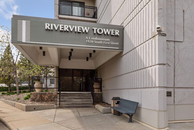 1920 S 1st Street 906, Minneapolis, MN 55454