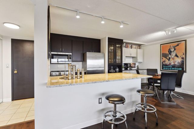 1920 S 1st Street 906, Minneapolis, MN 55454
