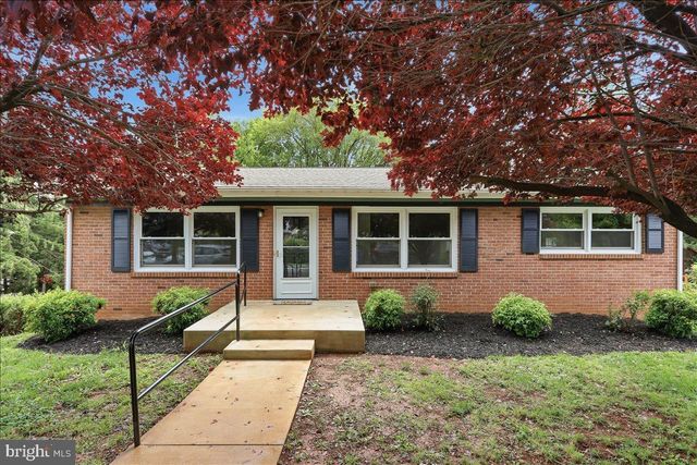 494 HAMILTON CIR, Front Royal, VA 22630