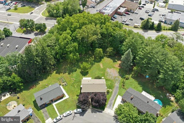 494 HAMILTON CIR, Front Royal, VA 22630