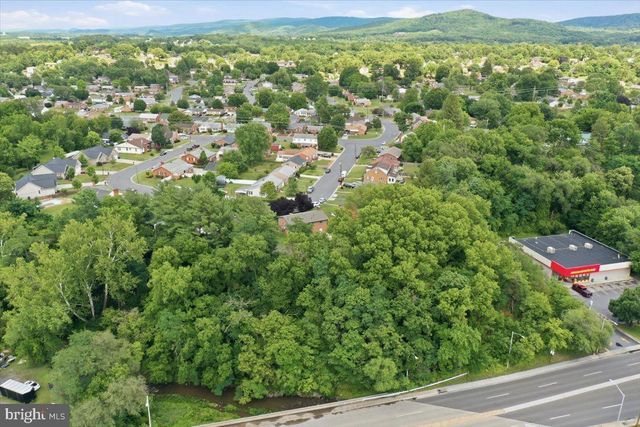 494 HAMILTON CIR, Front Royal, VA 22630