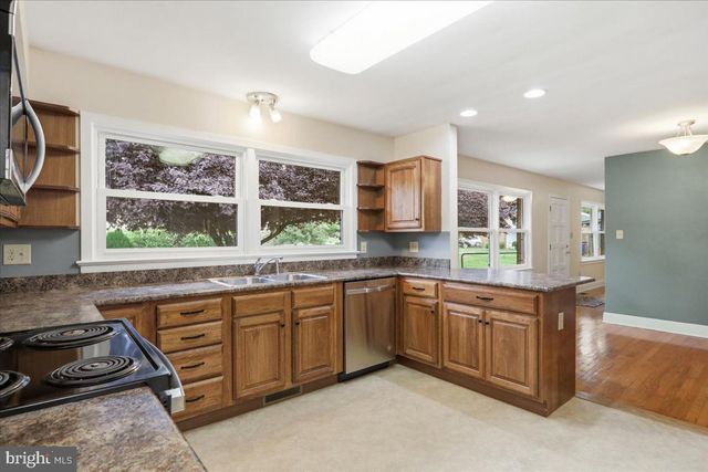 494 HAMILTON CIR, Front Royal, VA 22630