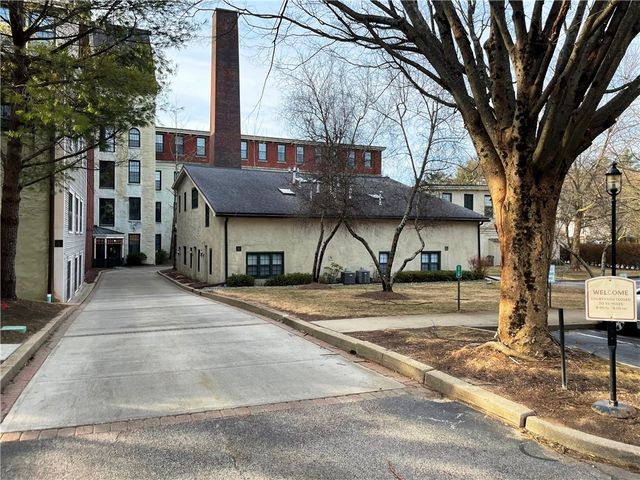 15 Higgins Street 123, Smithfield, RI 02917