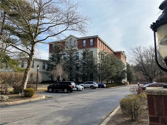 15 Higgins Street 123, Smithfield, RI 02917