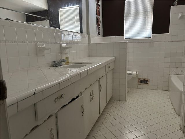 5610 Enchanted Lane, Dallas, TX 75227