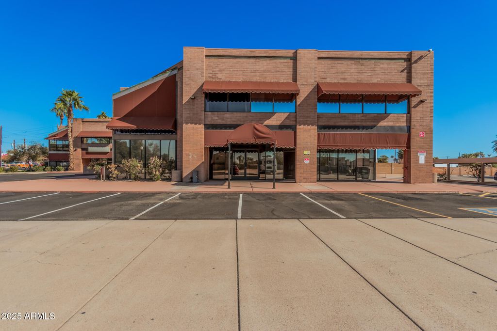 2727 W GLENDALE Avenue UL, Phoenix, AZ 85051 — exterior
