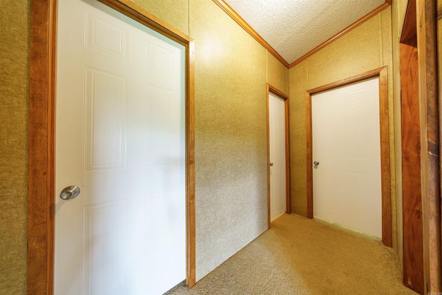 1046 Grange Rd, Cave City, AR 72521