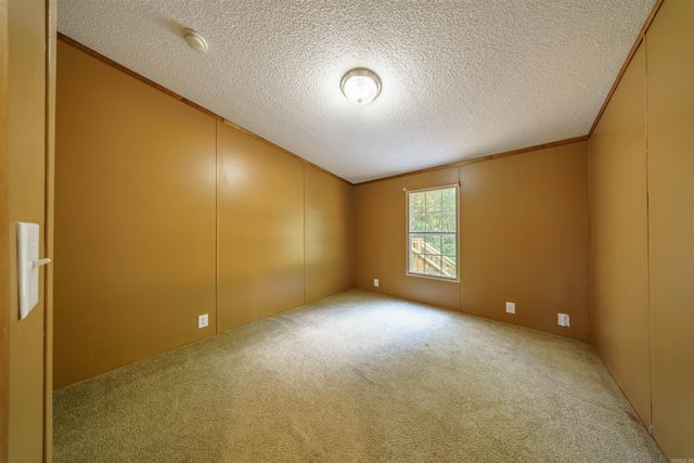 1046 Grange Rd, Cave City, AR 72521