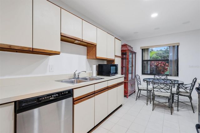 61 IRONWOOD WAY N, Palm Beach Gardens, FL 33418