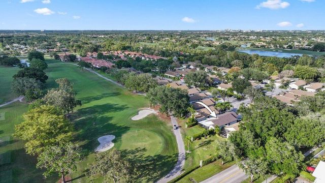 61 IRONWOOD WAY N, Palm Beach Gardens, FL 33418