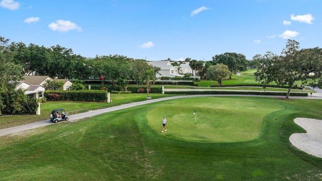 61 IRONWOOD WAY N, Palm Beach Gardens, FL 33418