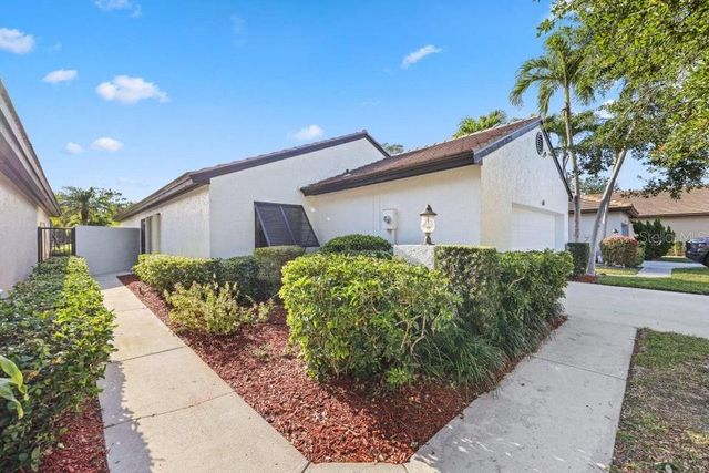 61 IRONWOOD WAY N, Palm Beach Gardens, FL 33418