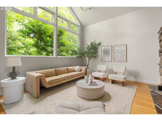 710 Nw WINCHESTER Ter, Portland, OR 97210