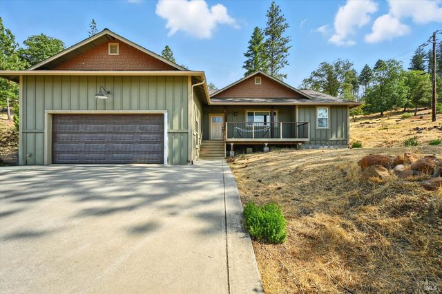 9482 Hoberg Dr S, Cobb, CA 95426