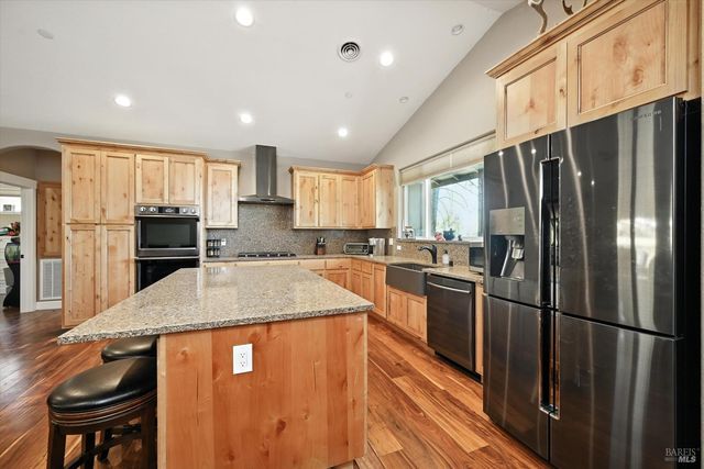 9482 Hoberg Dr S, Cobb, CA 95426