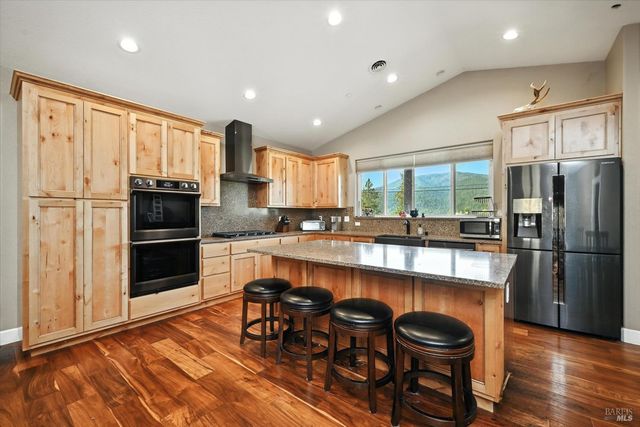 9482 Hoberg Dr S, Cobb, CA 95426