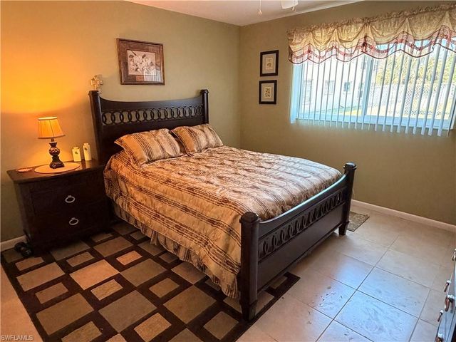 2526 SE 16th PL 105, Cape Coral, FL 33904