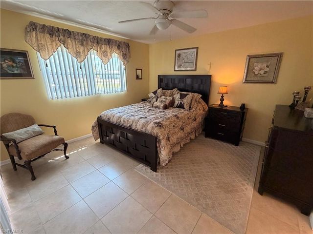 2526 SE 16th PL 105, Cape Coral, FL 33904