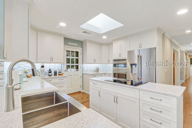 27 Santa Maria Dr, Hilton Head Island, SC 29926