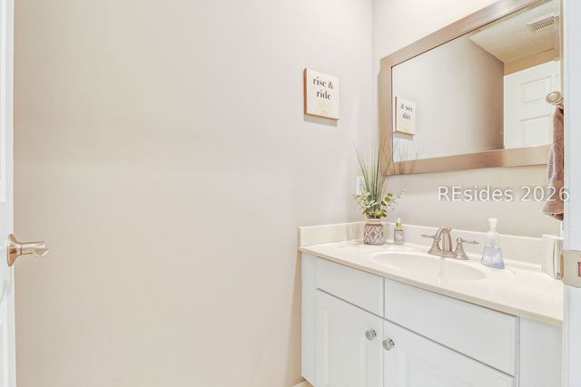 27 Santa Maria Dr, Hilton Head Island, SC 29926