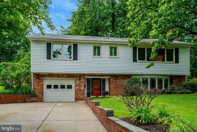 105 POPLAR DR, Falls Church, VA 22046
