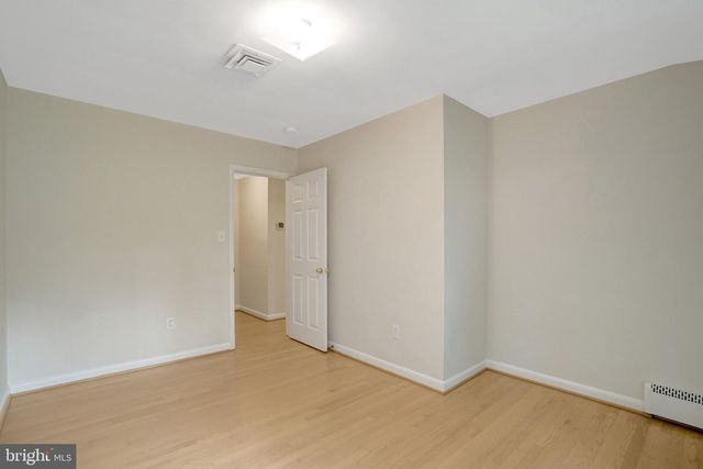 105 POPLAR DR, Falls Church, VA 22046