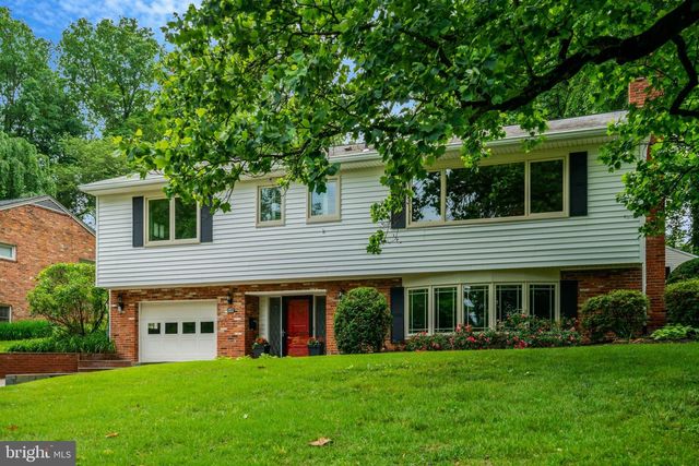 105 POPLAR DR, Falls Church, VA 22046