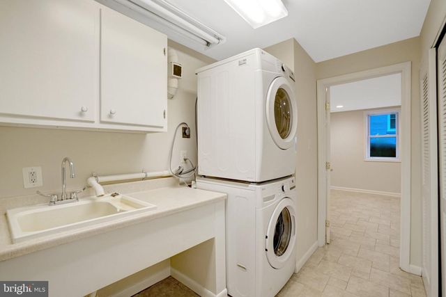 105 POPLAR DR, Falls Church, VA 22046