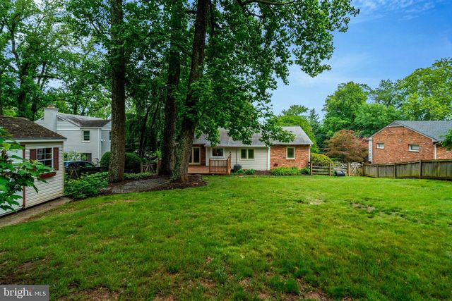 105 POPLAR DR, Falls Church, VA 22046