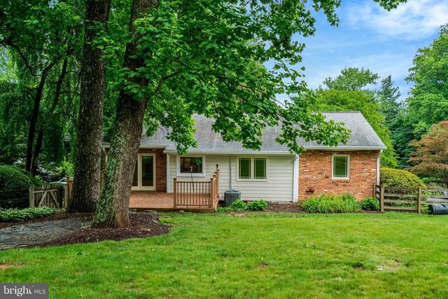 105 POPLAR DR, Falls Church, VA 22046