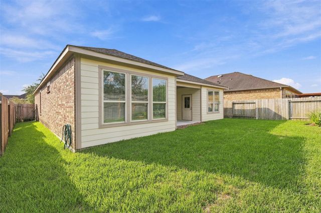677 Tenuta Lane, League City, TX 77573