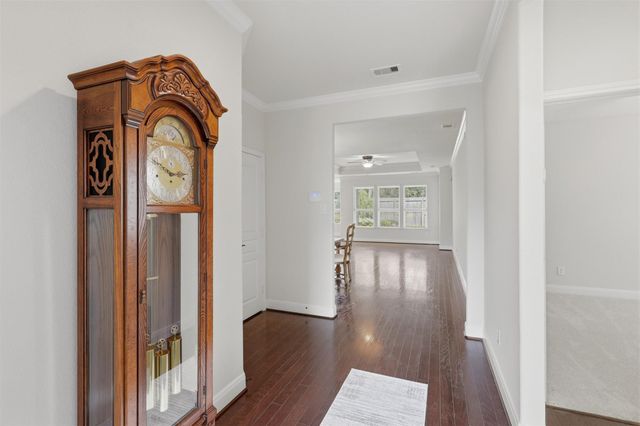 677 Tenuta Lane, League City, TX 77573