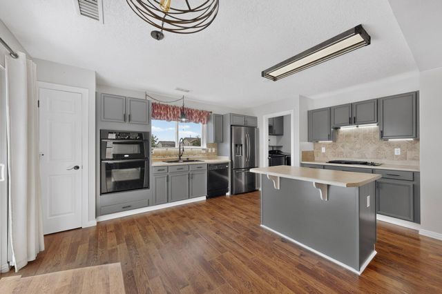 2928 Van Horne Way SW, Albuquerque, NM 87121