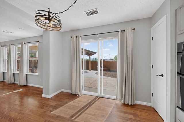 2928 Van Horne Way SW, Albuquerque, NM 87121