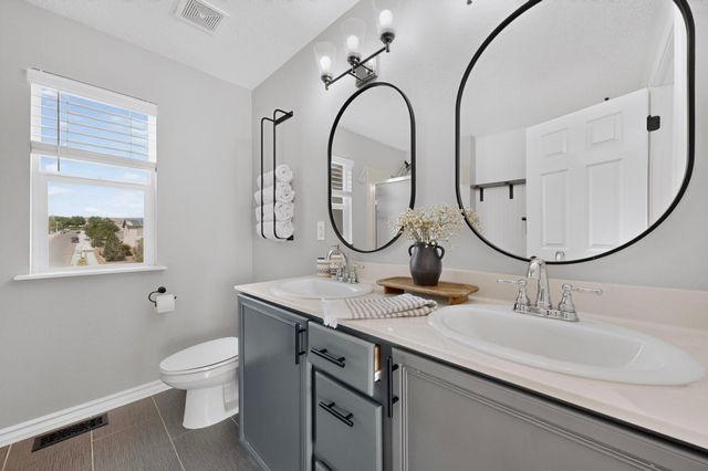 2928 Van Horne Way SW, Albuquerque, NM 87121