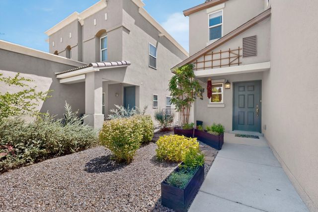 2928 Van Horne Way SW, Albuquerque, NM 87121