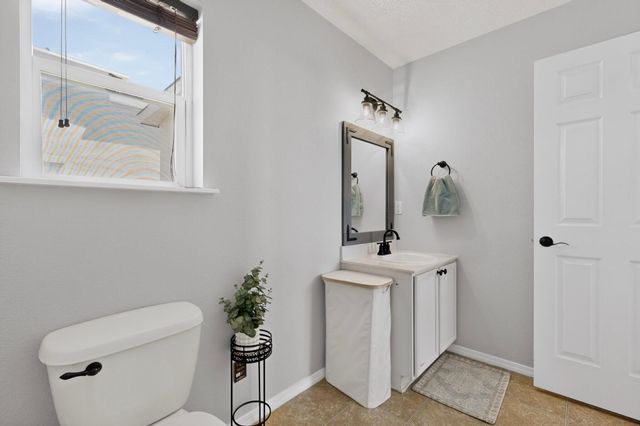 2928 Van Horne Way SW, Albuquerque, NM 87121