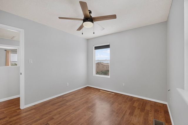 2928 Van Horne Way SW, Albuquerque, NM 87121