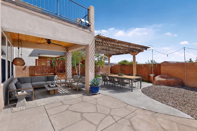 2928 Van Horne Way SW, Albuquerque, NM 87121