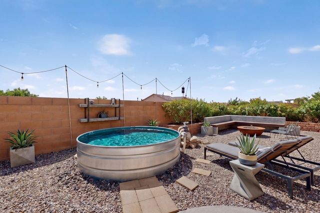 2928 Van Horne Way SW, Albuquerque, NM 87121