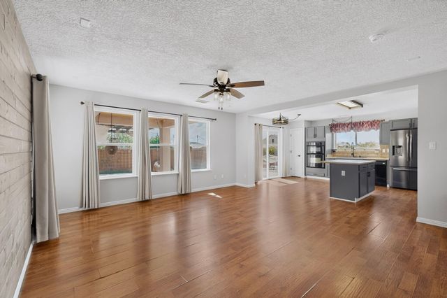 2928 Van Horne Way SW, Albuquerque, NM 87121