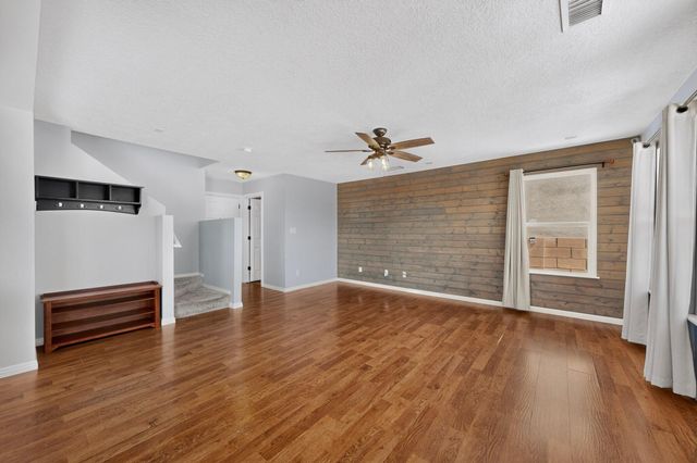 2928 Van Horne Way SW, Albuquerque, NM 87121