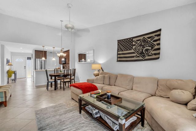 2347 N 37th Avenue, Hollywood, FL 33021